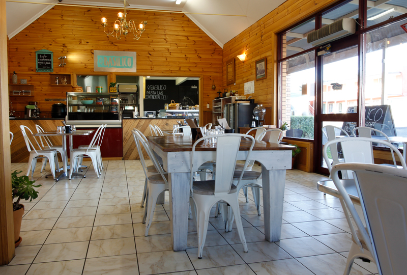 dine Dine – Sheffield Motor Inn